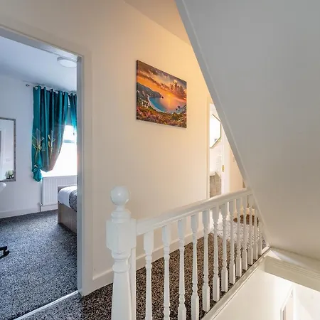 *rb12s* For Your Relaxed & Cosy + Free Parking + Free Fast Wifi * Homestay *