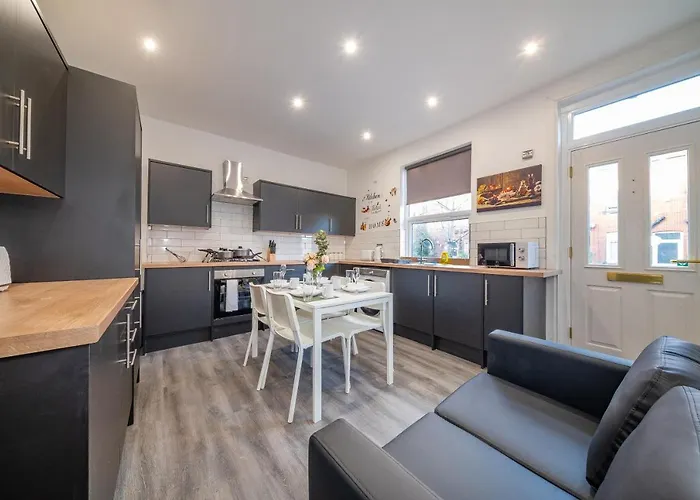 Quarto em Acomodações Particulares *rb12s* For Your Relaxed & Cosy + Free Parking + Free Fast Wifi * Leeds (West Yorkshire)