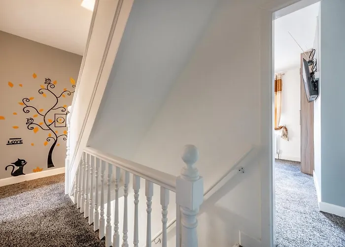 *rb12s* For Your Relaxed & Cosy + Free Parking + Free Fast Wifi * 民宿 *